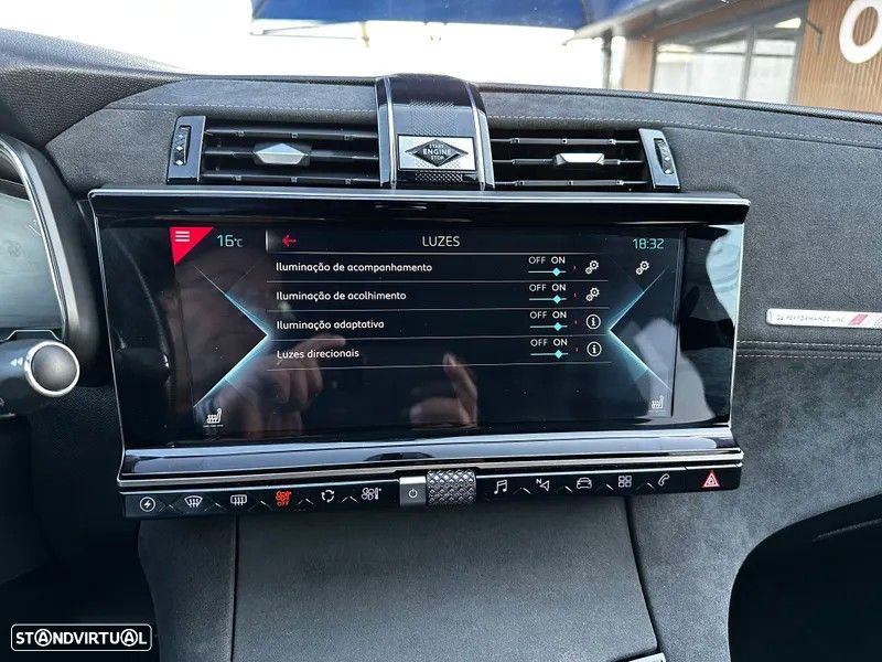 DS DS7 Crossback E-Tense Performance Line EAT8 - 33
