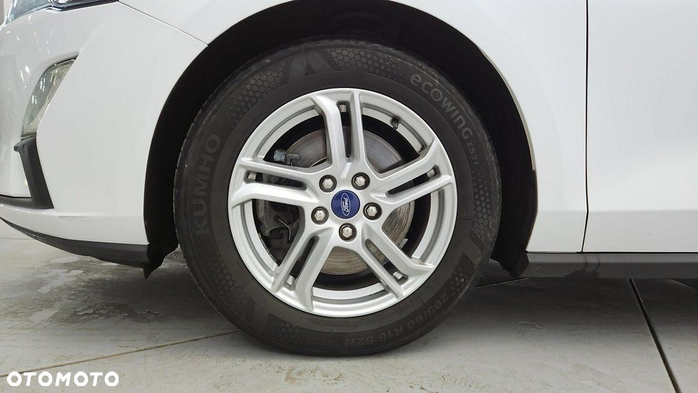 Ford Focus 1.5 EcoBlue SCR Connected - 23