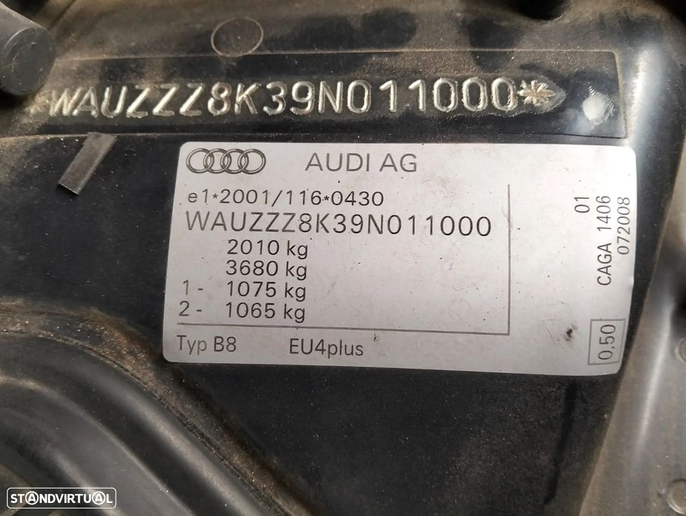 Audi A4 B8 (8K2) 2.0 TDI 143cv Ano 2008 - 7