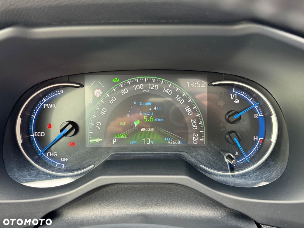 Toyota RAV4 - 10