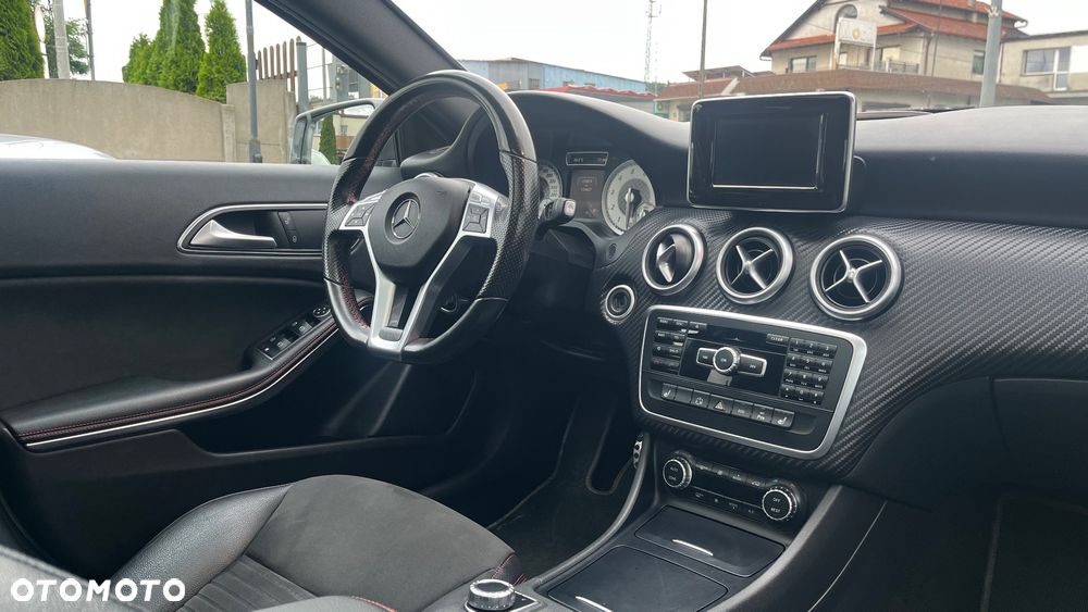 Mercedes-Benz Klasa A 250 4-Matic AMG Line - 8