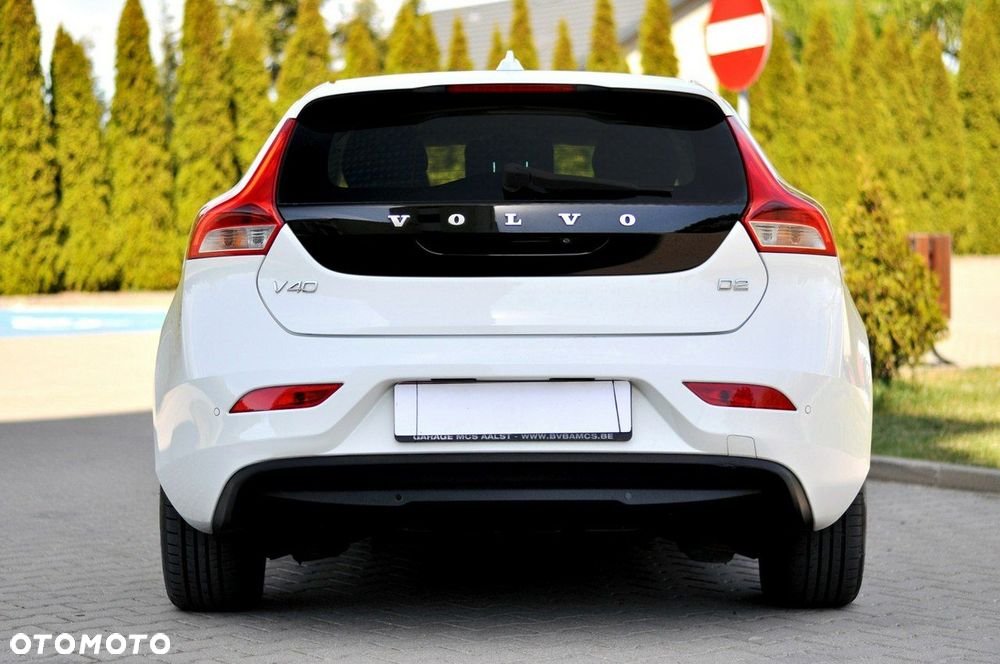 Volvo V40 D2 Momentum - 30