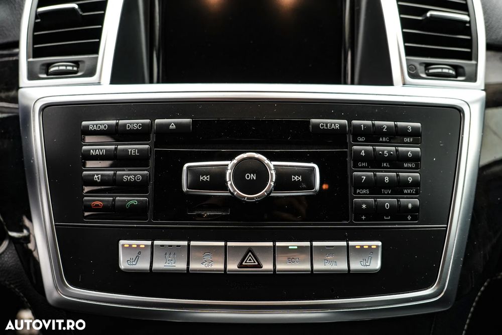 Mercedes-Benz ML 350 BlueTec 4MATIC Aut - 28