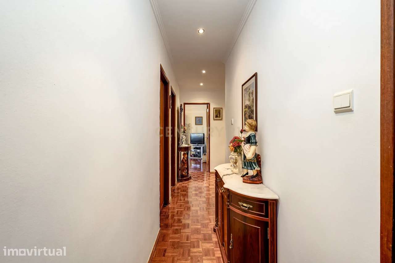 Apartamento T2 Renovado na Mina de Água, Amadora – Conforto e Localiza - Grande imagem: 4/25