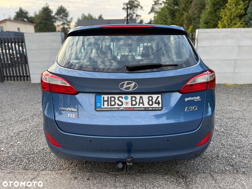 Hyundai i30 blue Kombi 1.4 YES Gold - 7