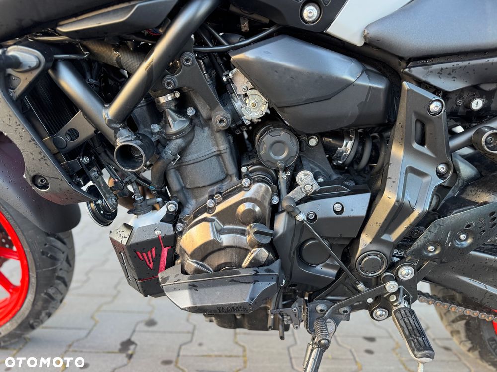 Yamaha MT - 19