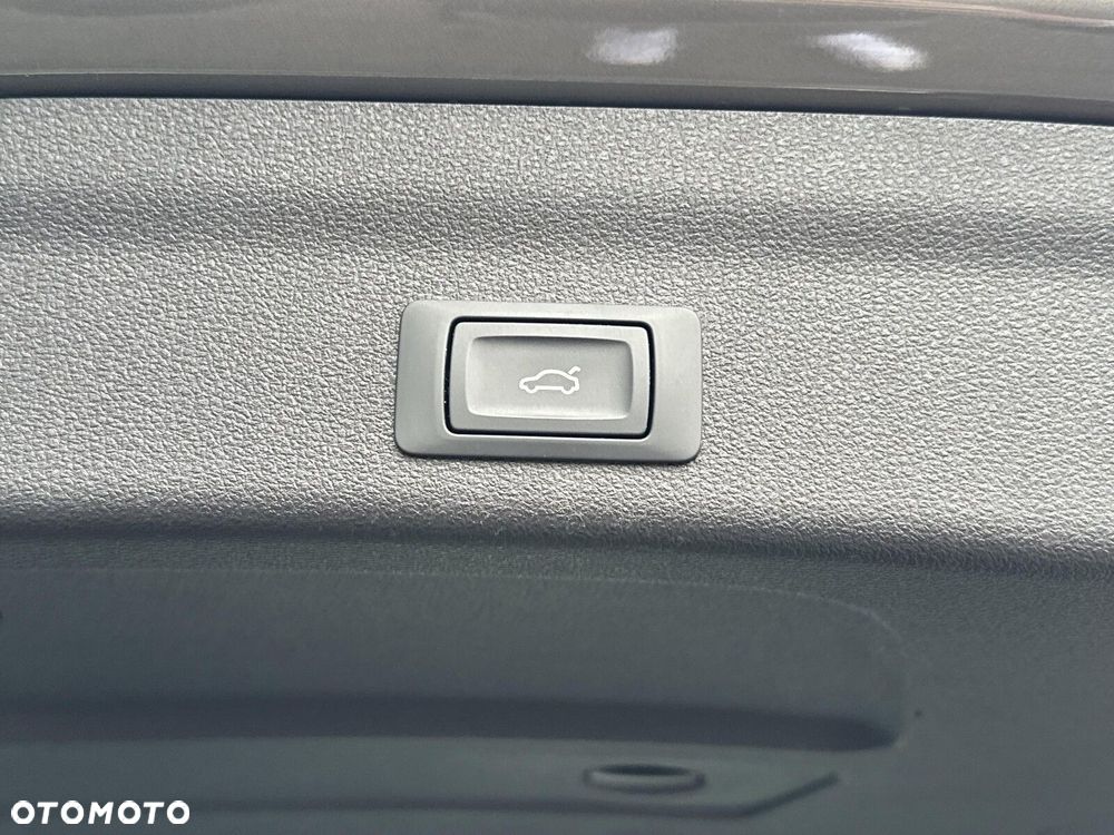 Audi A6 Allroad - 25