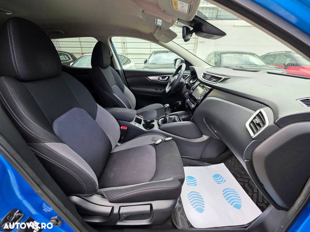 Nissan Qashqai 1.6 DCI Start/Stop Tekna - 16