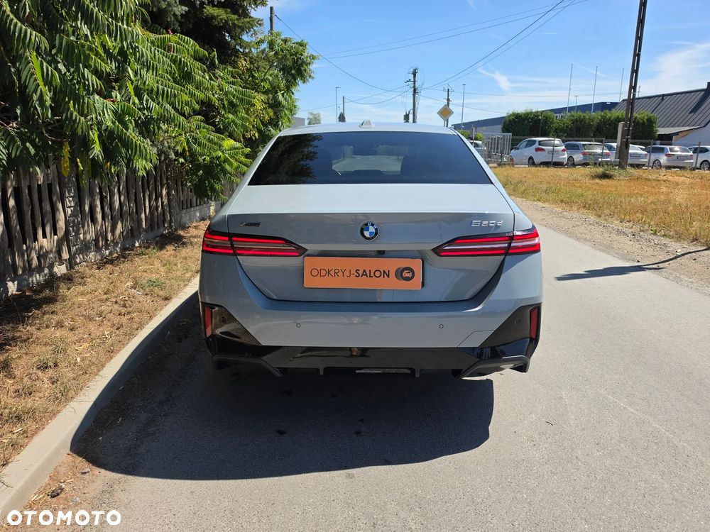 BMW Seria 5 520d mHEV M Sport - 12