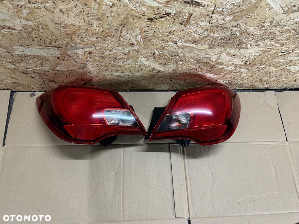 Opel corsa E lampa prawy tył lewy tył 3 drzwi europa 39068624 39068625 - 1