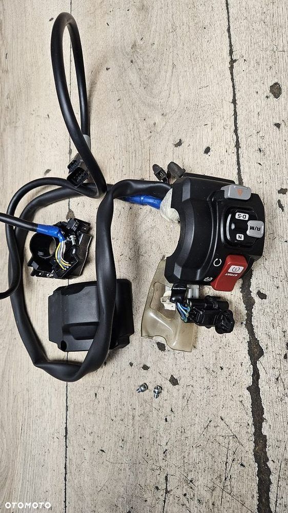 Przełącznik prawy elektroniczny gaz Honda CRF 1000 L Africa Twin  35134-MKK-D71 - 2