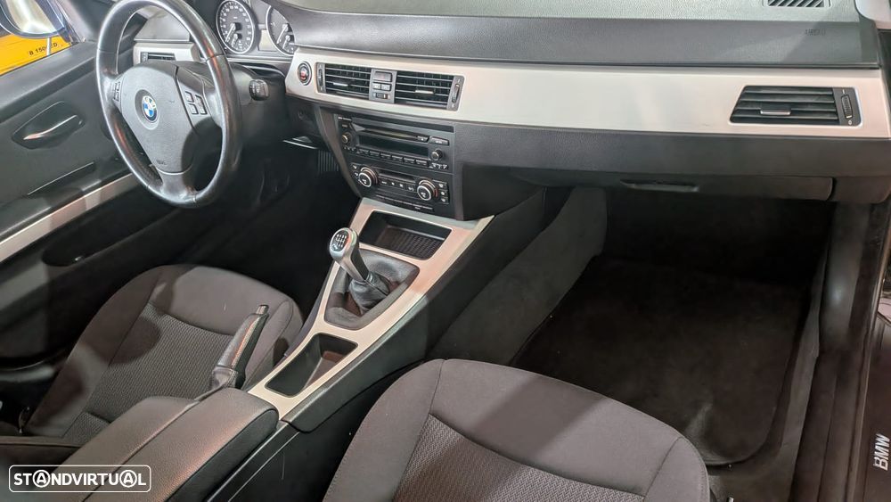 BMW 318 d DPF Touring Edition Exclusive - 8