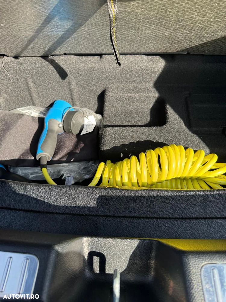 Mercedes-Benz GLC - 22