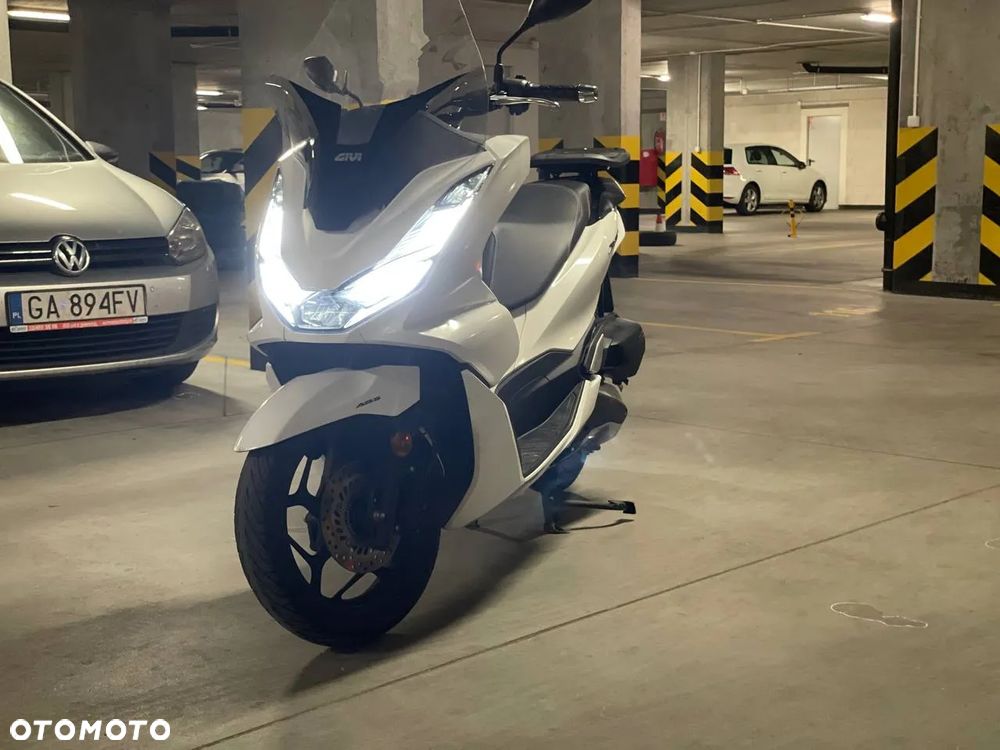 Honda PCX - 1