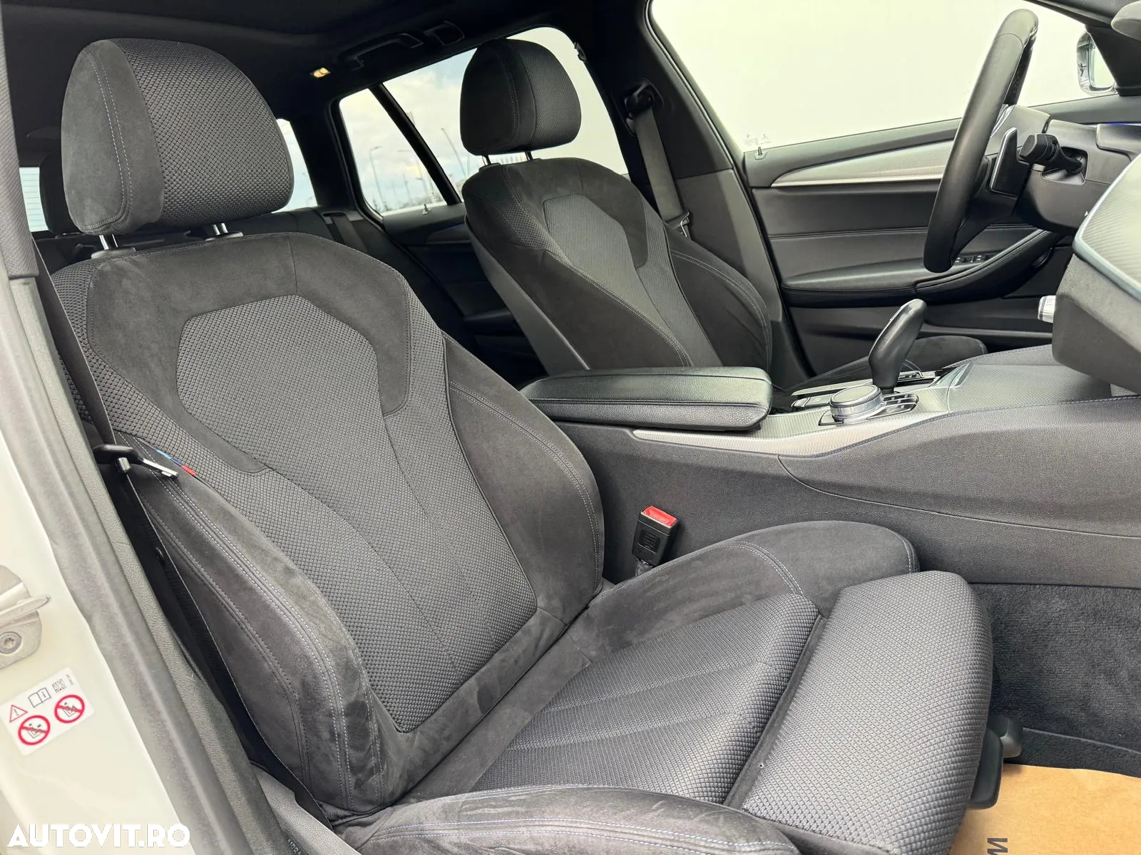 BMW Seria 5 520d xDrive AT - 23