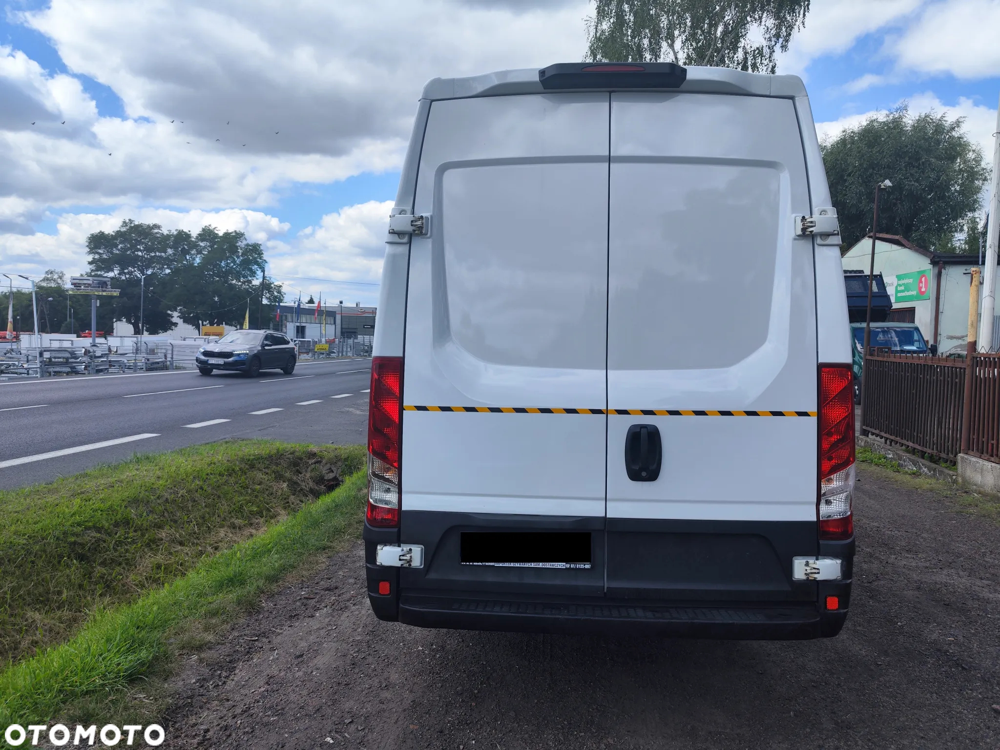 Iveco Daily maxi brygadówka 7 osób - 5