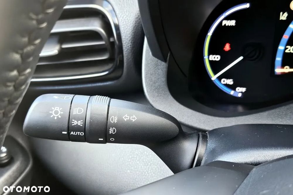 Toyota Yaris Cross Hybrid 1.5 Active - 14