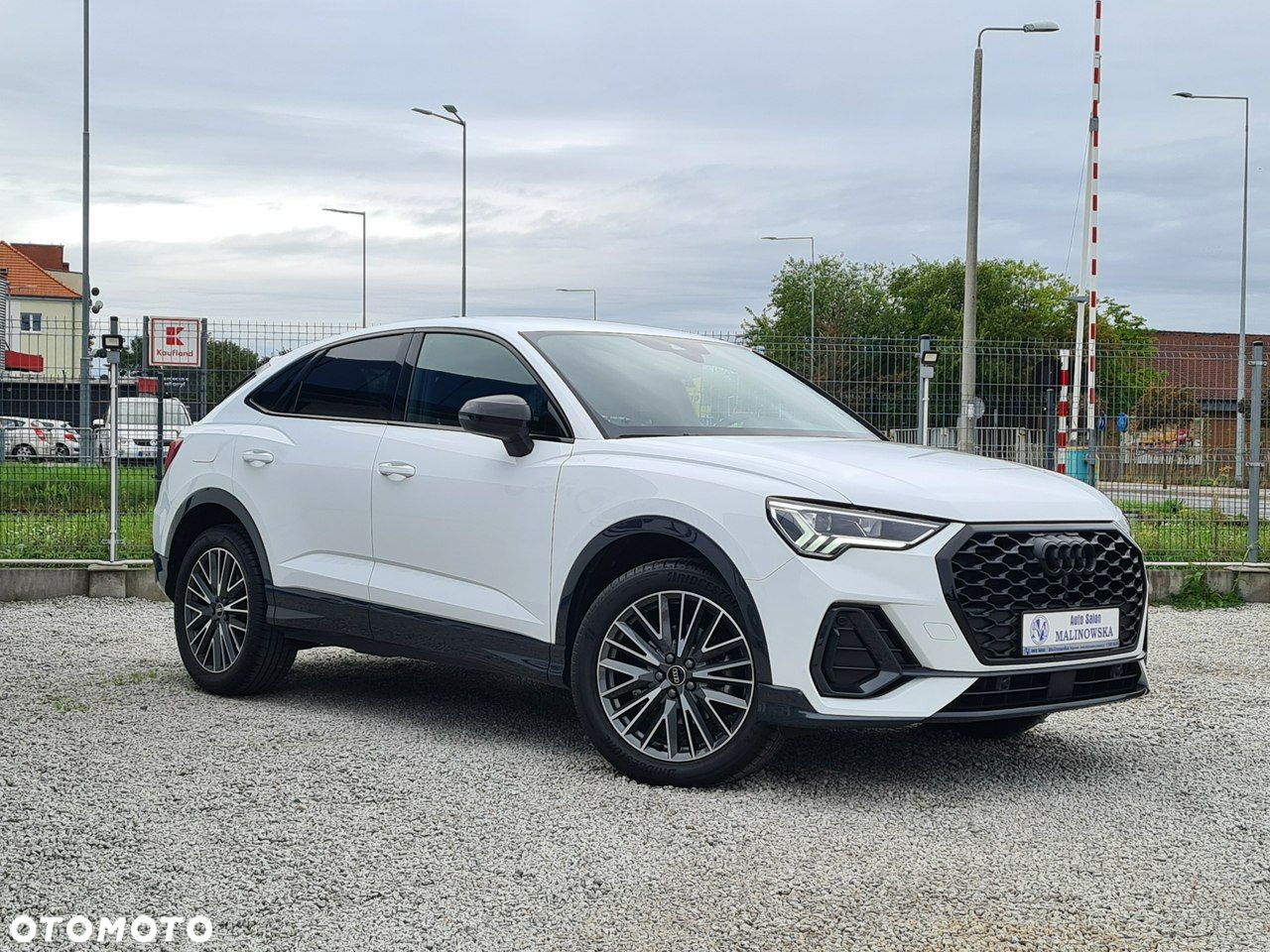 Audi Q3 Sportback - 3