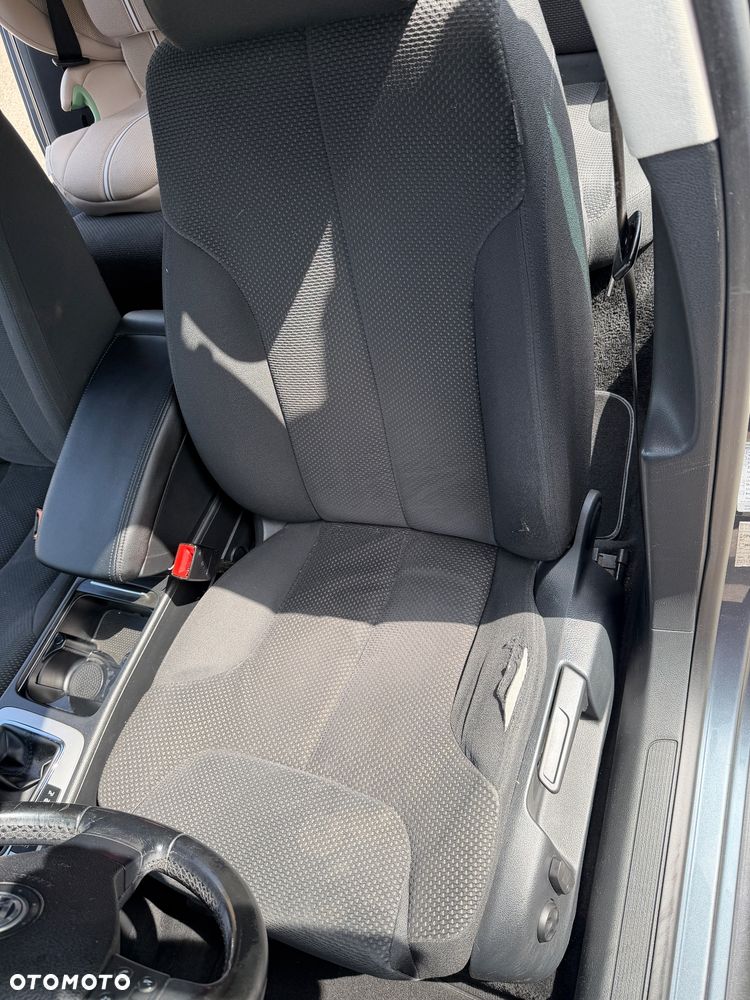 Volkswagen Passat 2.0 TDI Highline - 25