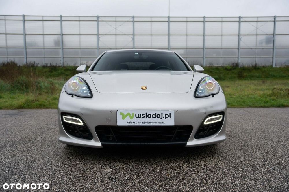 Porsche Panamera 2012 photo 2