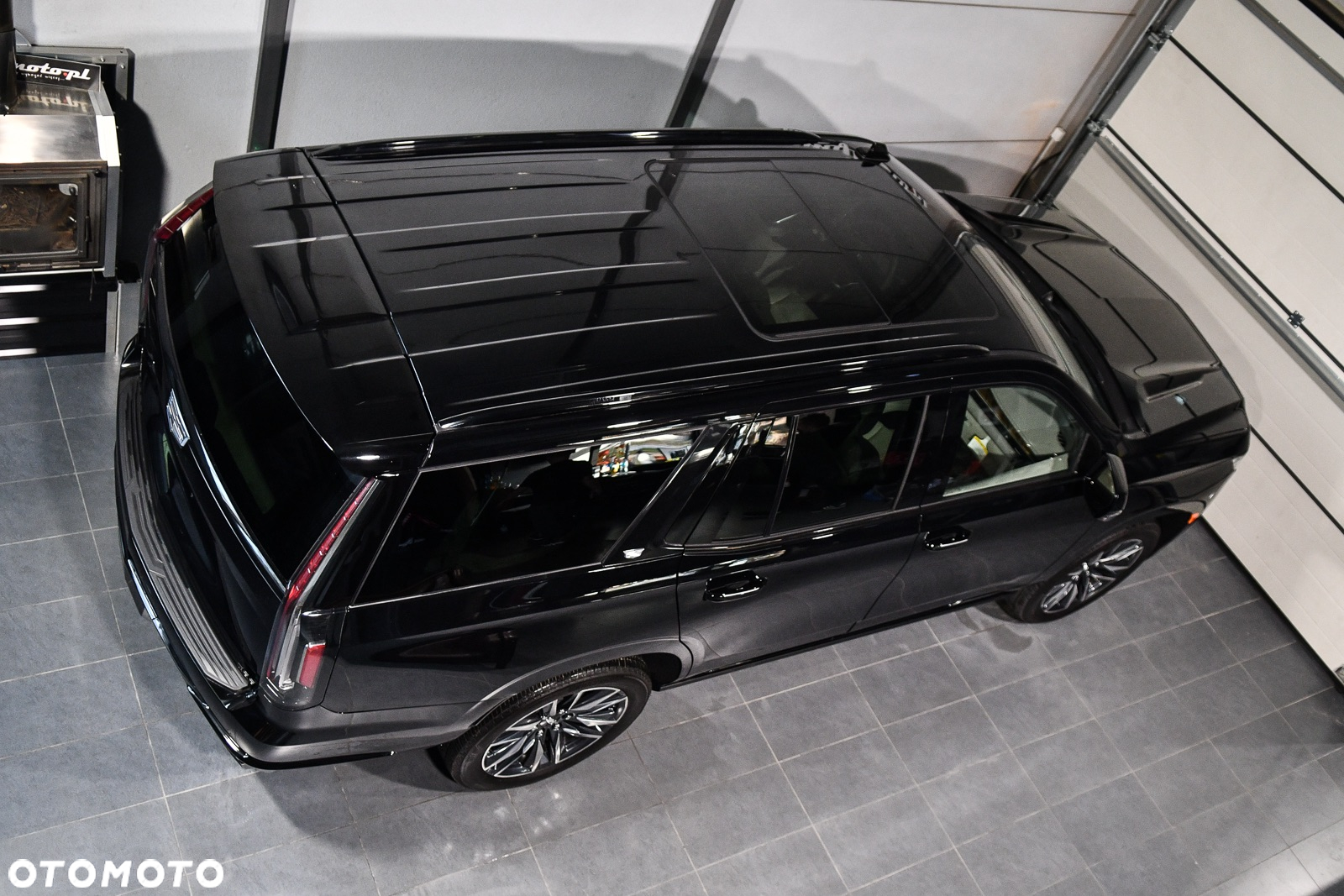 Cadillac Escalade - 10