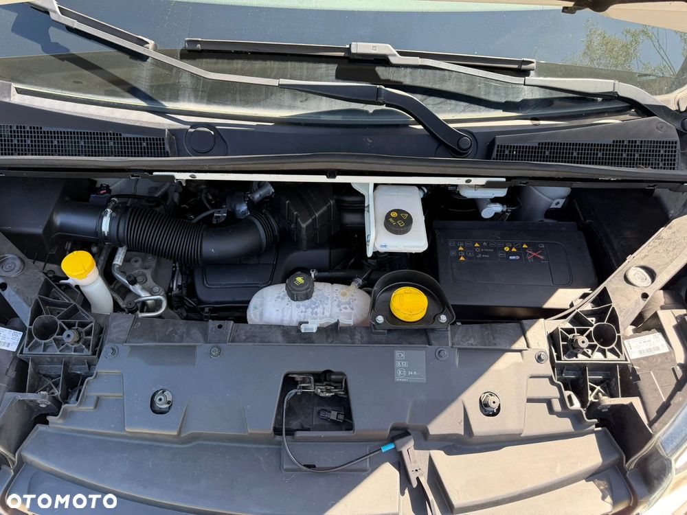 Renault Trafic III - 10
