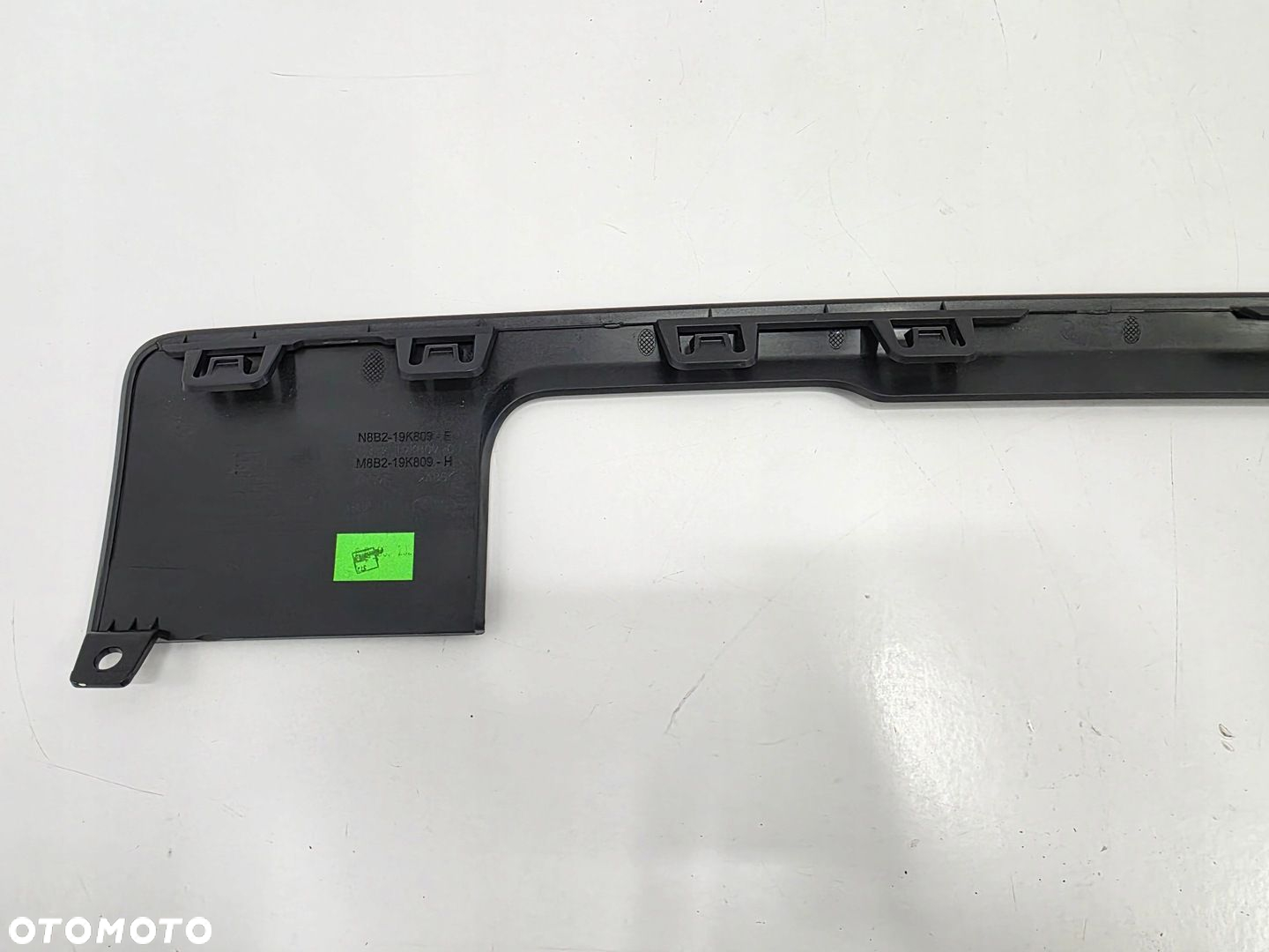 DOKŁADKA SPOILER LAND ROVER DISCOVERY L663 II L8B2-19K809-C N8B2-19K809-C - 5