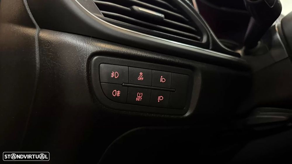 Fiat Tipo 1.3 M-Jet Lounge Tech - 31