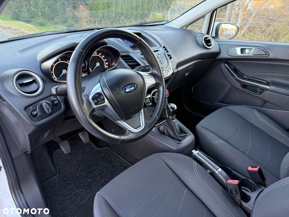 Ford Fiesta 1.5 TDCi St&St SYNC Edition - 22