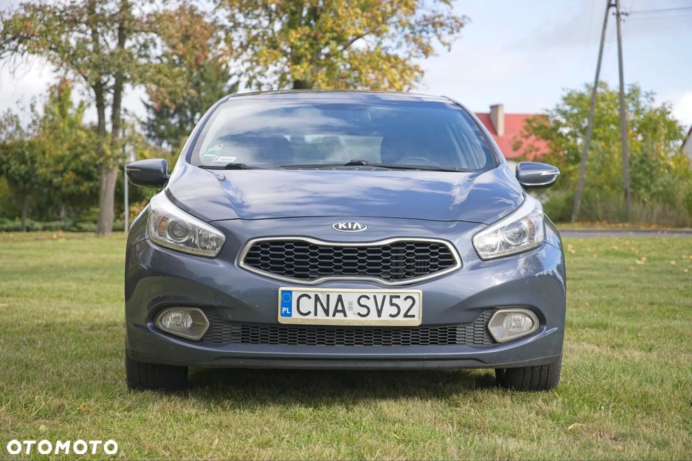 Kia Ceed 2014 photo 3