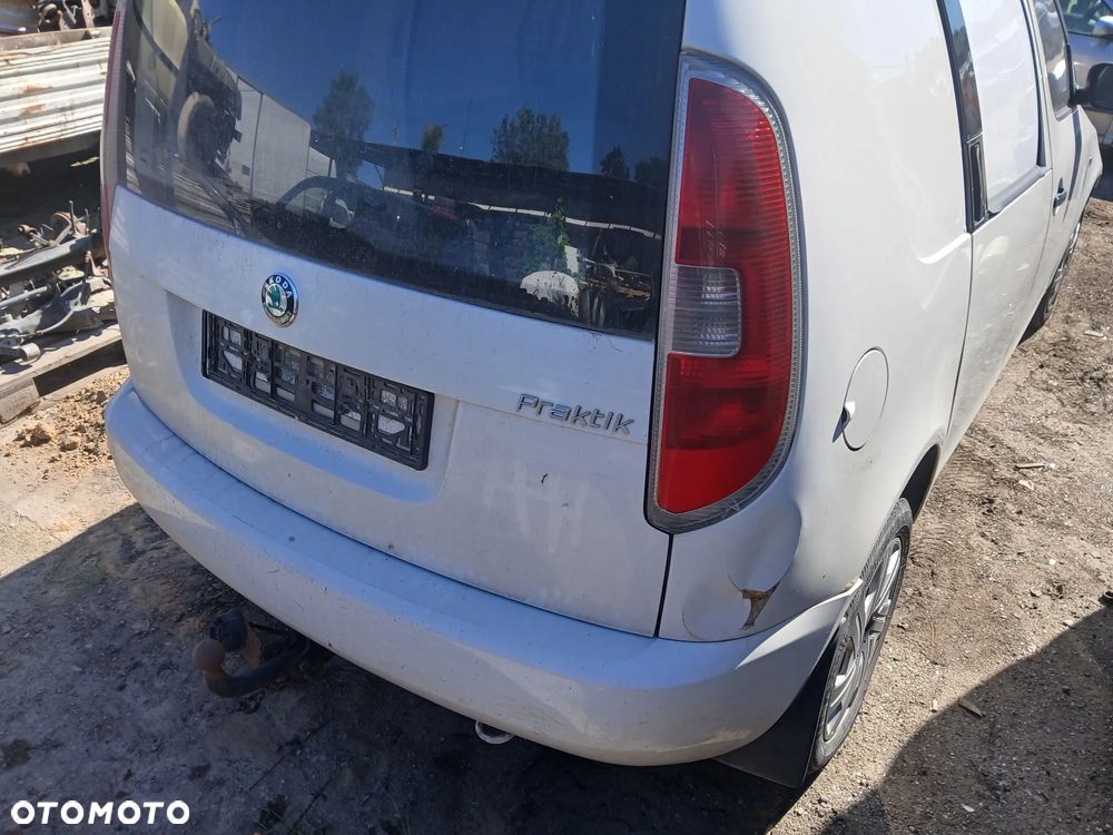 skoda roomster praktik LF9E 1026 09R maska pokrywa silnika klapa bagażnika zderzak lampa reflektor - 5