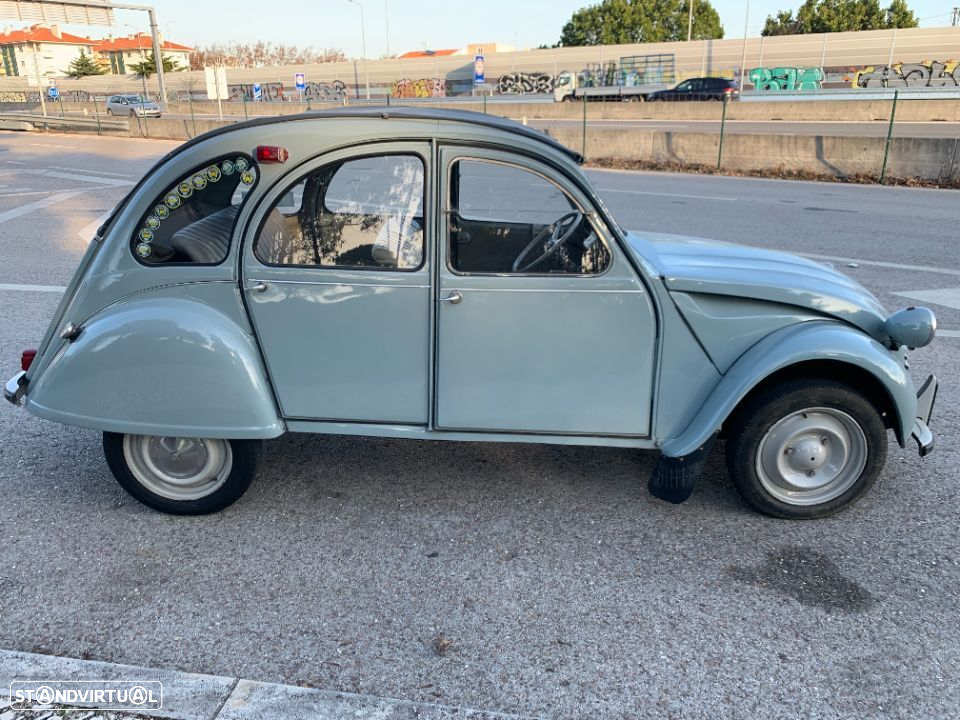 Citroën 2CV - 7