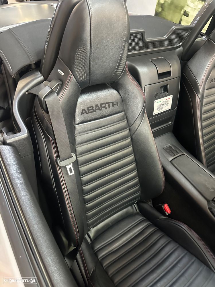 Abarth 124 Spider 1.4 MultiAir Turbo - 28