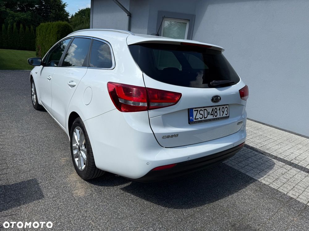 Kia Ceed 1.6 CRDi 136 ISG GT Line - 5