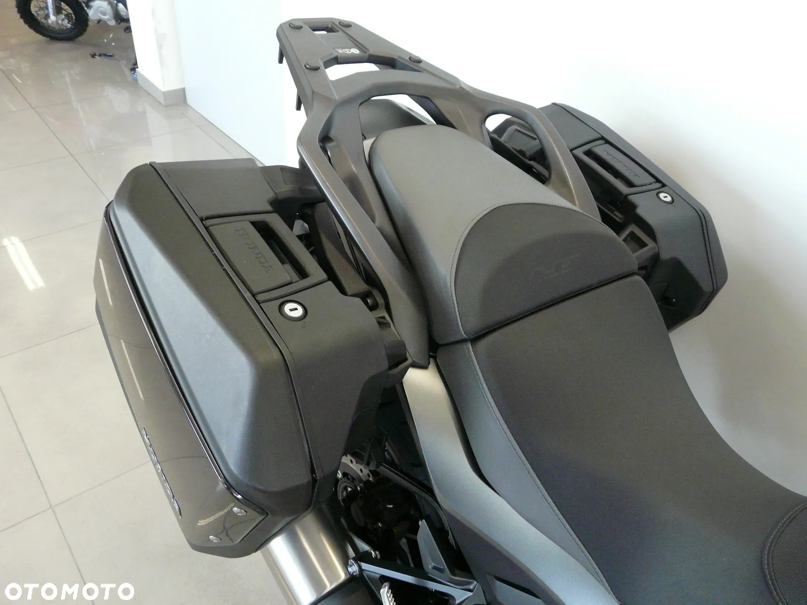 Honda NT - 11