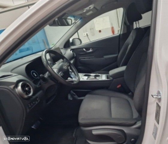 Hyundai Kauai EV 64 kWh Vanguard+TMS - 4