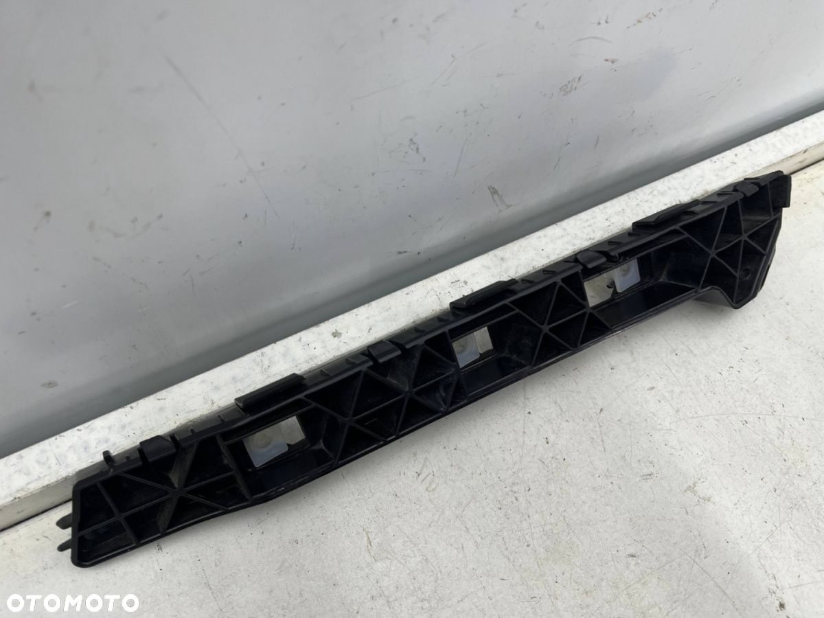 Ślizg Hyundai i20 II 5Drzwi 14-20r. prawe tylne mocowanie wspornik uchwyt zderzaka prawy tył - 2