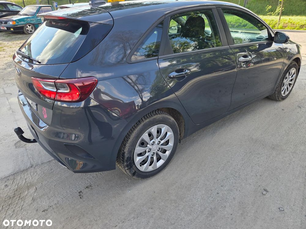 Kia Ceed 1.6 CRDi SCR L Business Line - 3
