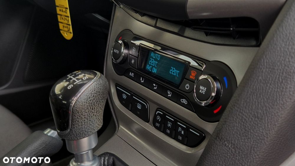 Ford Focus 1.0 EcoBoost Titanium - 16