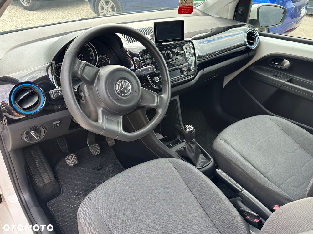 Volkswagen up! - 5