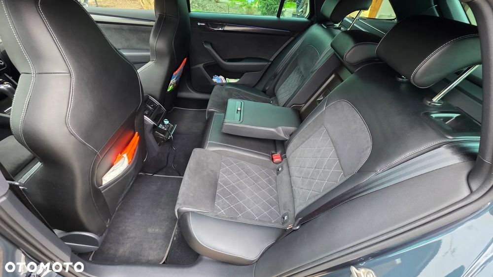 Skoda Superb 1.5 TSI Sportline DSG - 2