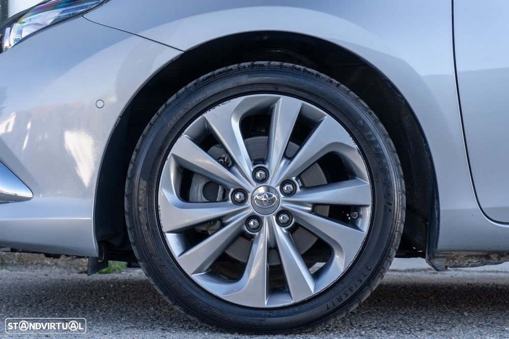 Toyota Auris 1.8 HSD Exclusive - 4