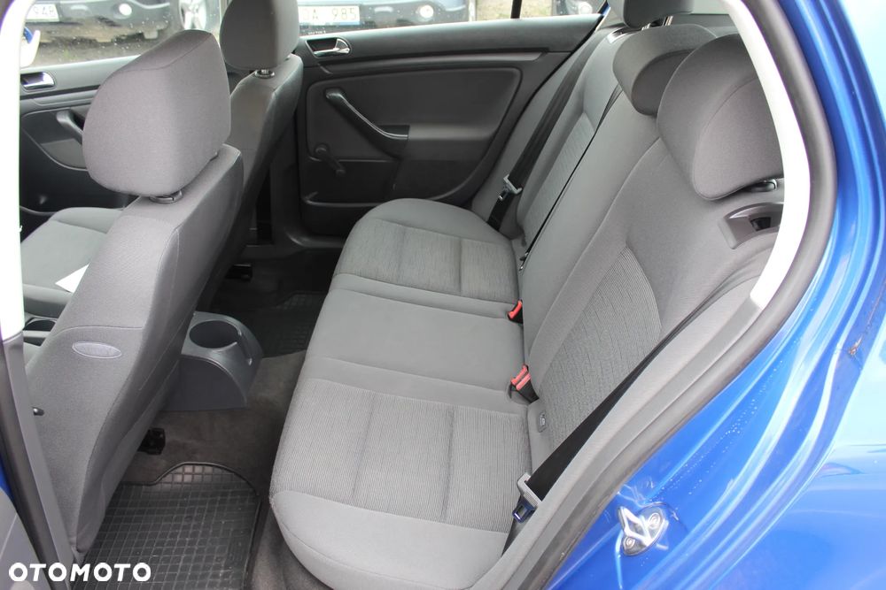 Volkswagen Golf V 1.6 Comfortline - 20