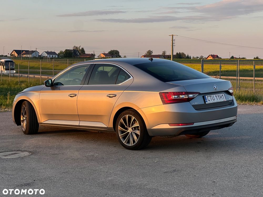 Skoda Superb 2.0 TDI SCR 4x4 L&K DSG - 6