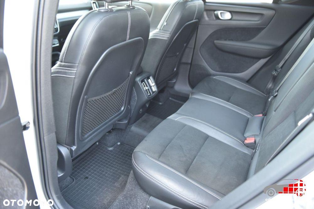 Volvo XC 40 - 19