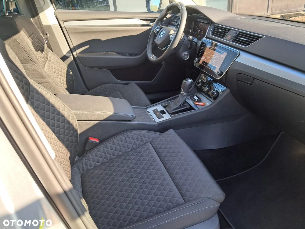 Skoda Superb 2.0 TDI SCR Ambition DSG - 13
