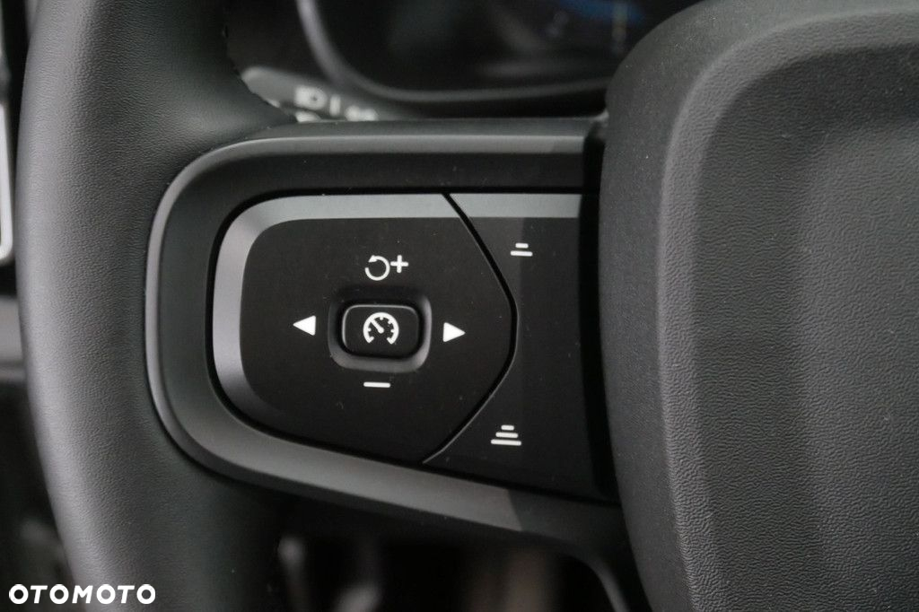 Volvo XC 40 - 21