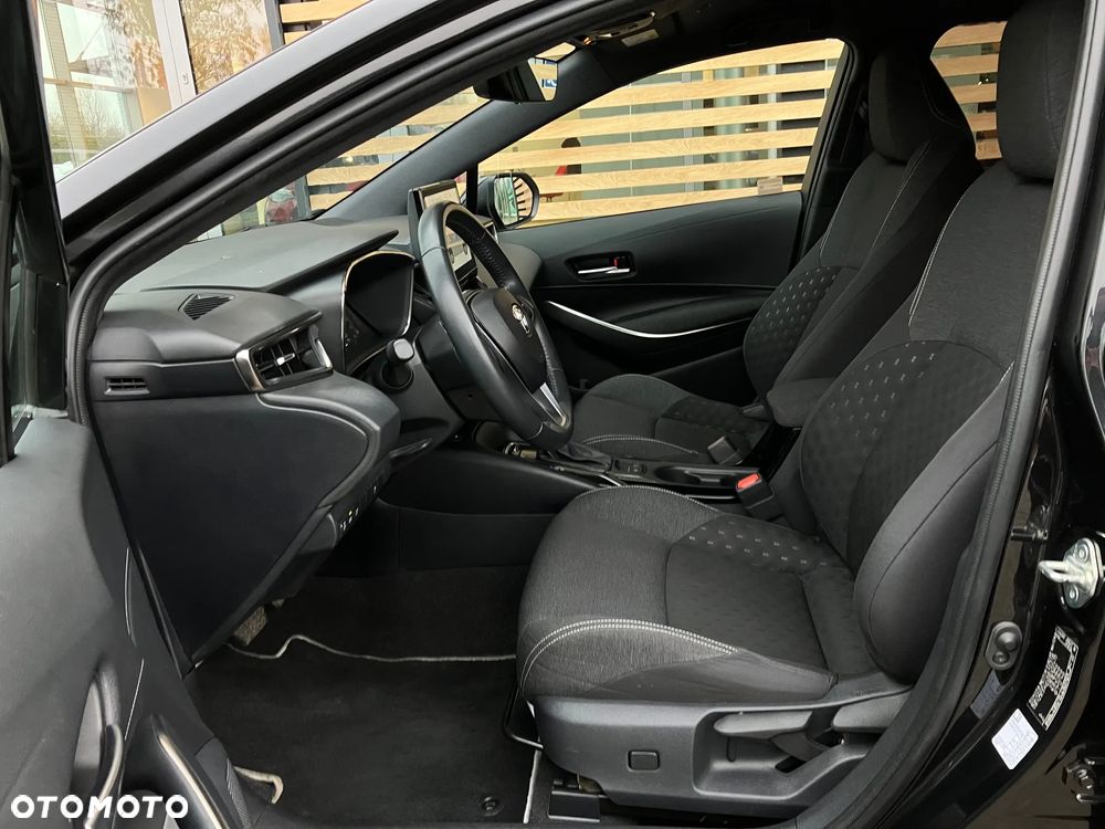 Toyota Corolla 1.8 Hybrid Comfort - 34