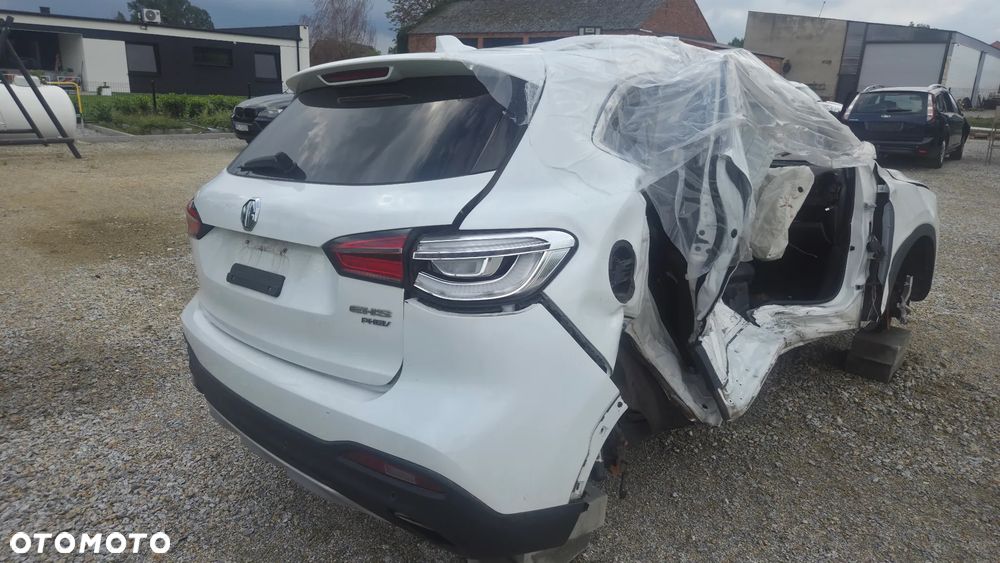 MG HS PHEV 1.5T-GDI Luxury - 3