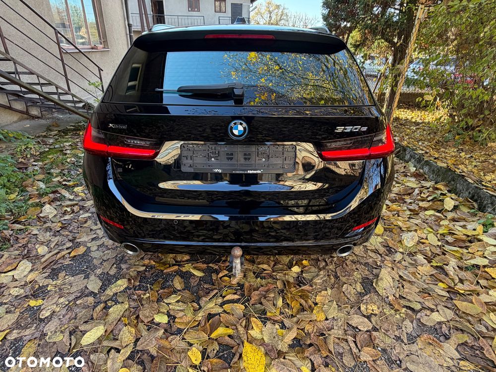 BMW Seria 3 330e xDrive Sport Line sport - 37